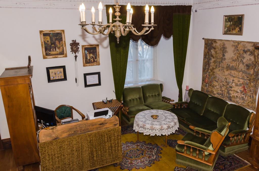 Edoles Pils Hotel ภายนอก รูปภาพ